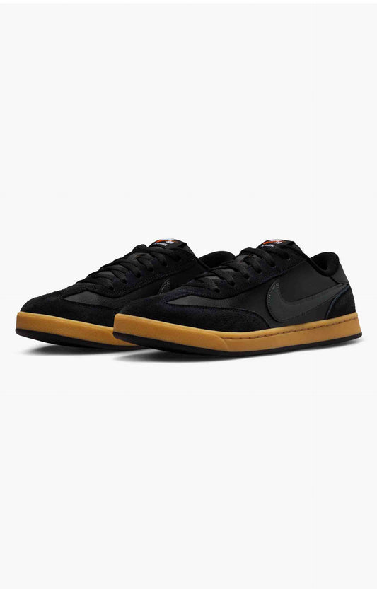 Nike SB FC Classic Skate Shoe, Black/Vivid Orange/Anthracite