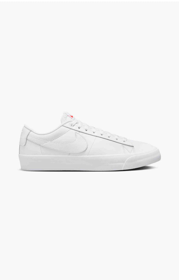 Nike SB Zoom Blazer Low Pro GT ISO Shoe, White/White/White