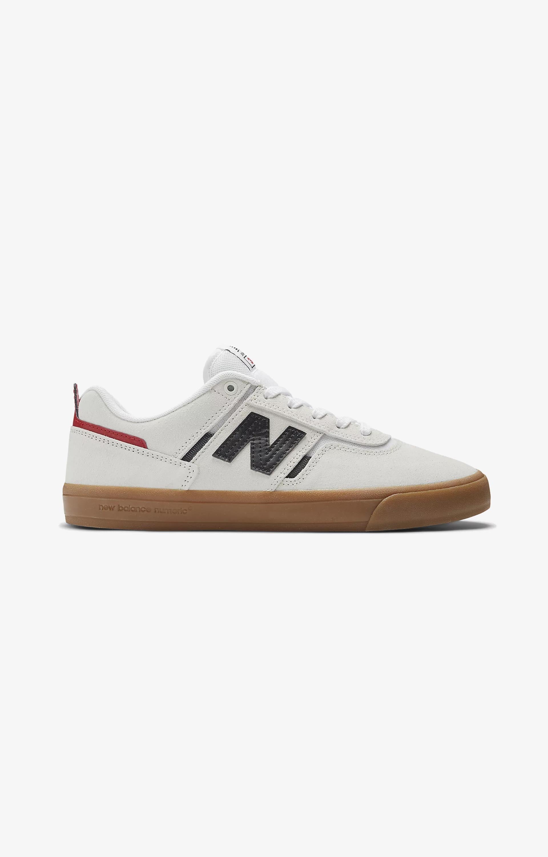 White new sales balance skate shoes